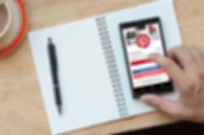 ilustrasi aplikasi Pinterest dan cara upload video ke Pinterest lewat HP Android dan iOS.