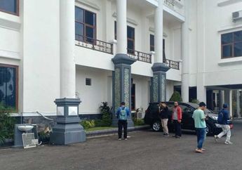 Tak Sengaja Menginjak Hal Ini, Tukang Servis AC di Tuban Tewas Seketika Usai Jatuh dari Lantai 3 Gedung Pemkab, Begini Kronologinya