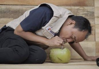 Dulu Jadi Tukang Sampah dan Hanya Sekolah Sampai SD, Kini Komedian Ini Punya Dua Istri Cantik, Salah Satunya Mirip Dewi Rezer!