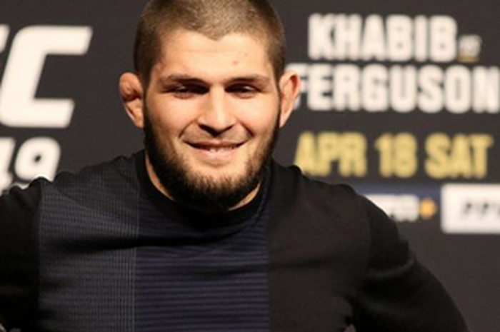 Berkarier di tarung UFC dan MMA selama 12 tahun, Khabib Nurmagomedov rupanya punya tiga teknik favorit untuk kalahkan lawannya.
