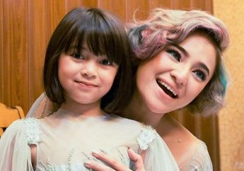 Marshanda Bandingkan Foto Sang Putri Saat Masih Bayi dengan Sekarang, Netizen Auto Terkesima dengan Paras Cantik Sienna: Cantik Banget Persis Kaya Ibunya