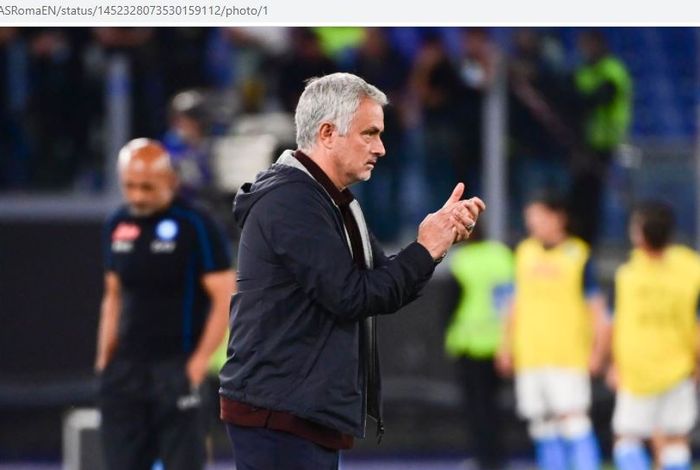 Pelatih AS Roma, Jose Mourinho.