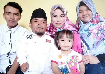 Dulu Laris Manis Wara-wiri di Televisi, Kini Ucok Baba Hanya Mengandalkan Penghasilan dari YouTube: Itu yang Menghidupi Keluarga Saya Sekarang