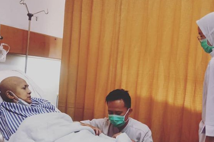 Ria Irawan meninggal dunia