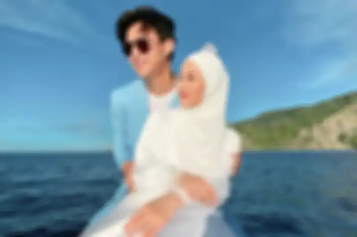 Dinda Hauw dan Rey Mbayang