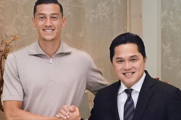 Jay Idzes dan Erick Thohir bertemu pada Rabu (6/9/2023) untuk membicarakan naturalisasi agar bisa membela timnas Indonesia.