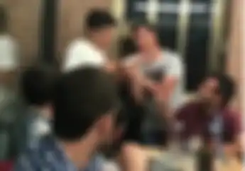 Kocak.. Video Marc Marquez Main Petasan Bikin Orang Panik Berlarian
