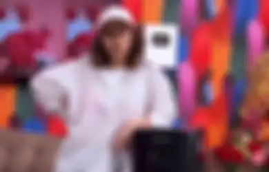 Unggah Foto Regi Datau, Denise Chariesta Tanyakan Satu Hal, Begini Reaksi yang Didapatkan Sang Selebgram