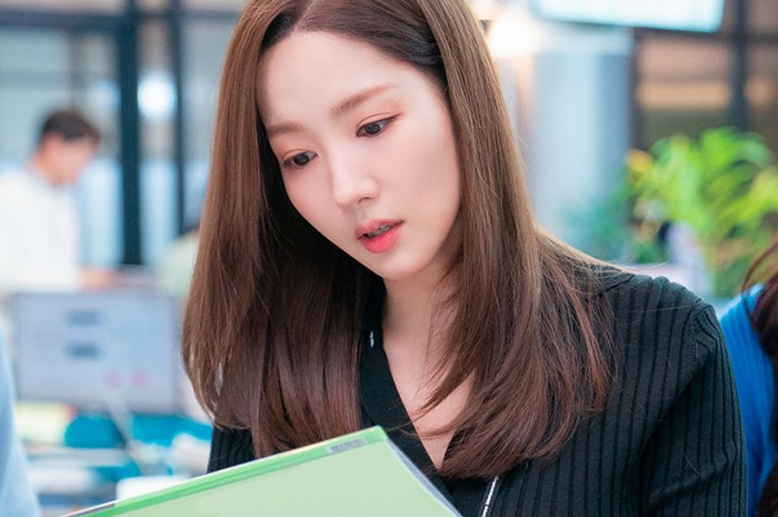 Drama Forecasting Love and Weather