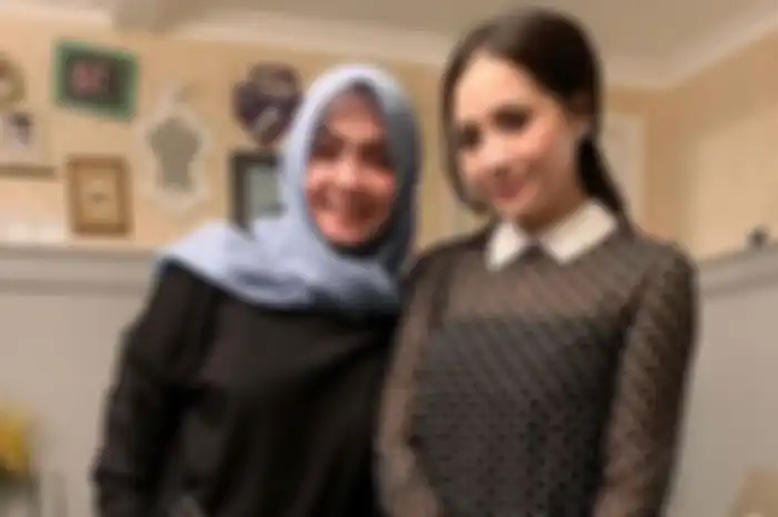 Mama Rieta dan Nagita Slavina