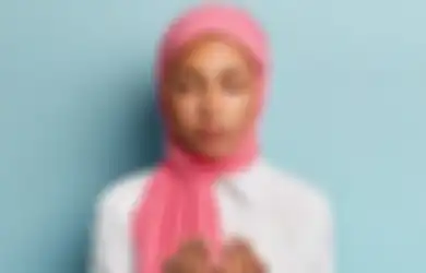 Merasa Sedih Tanpa Tahu Penyebabnya, Panjatkan Doa Ini di Waktu Terbaik agar Diri Menjadi Lebih Tenang