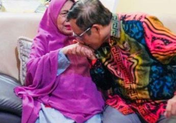 Innalillahi, Mahfud MD Berduka Kehilangan Sang Ibunda Tercinta, Pilu Kenang Sosoknya Semasa Hidup