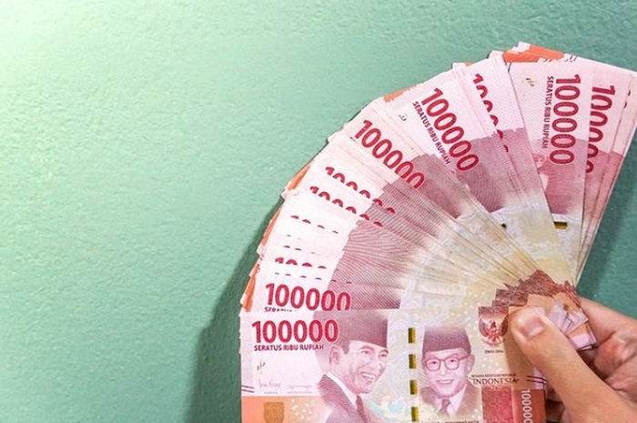 Buruan dicek saldo ATM Anda, bantuan Rp 1,2 juta bulan Desember sudah cair.