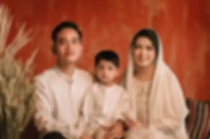 Gibran Rakabuming Raka bersama Selvi Ananda dan Jan Ethes