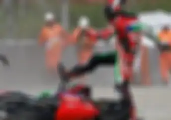 Minta Maaf Usai Bilang Motornya Seperti Kotoran, Pembalap MotoGP Ini Akhirnya Dibuang Aprilia