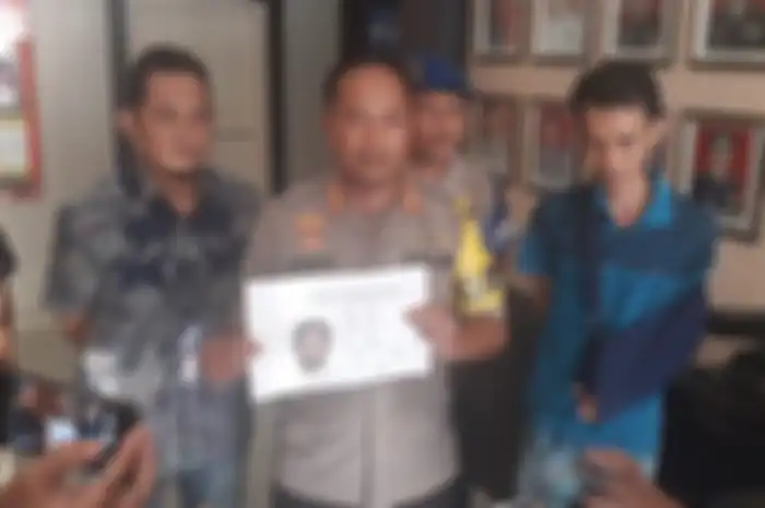Sketsa wajah pelaku pelemparan