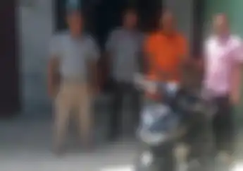 Gokil, Berani-beraninya Pria Ini Melarikan Motor Milik Tentara