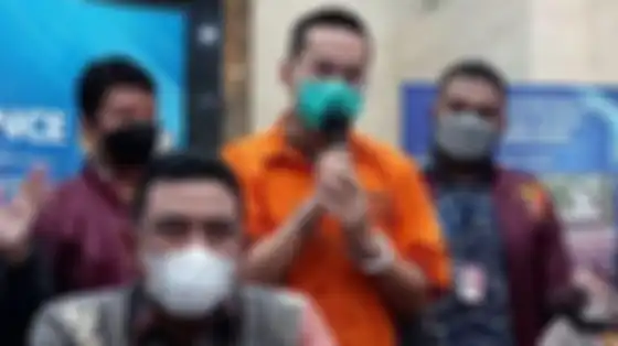 Indra Kenz minta maaf, wajahnya yang berjerawat jadi sorotan