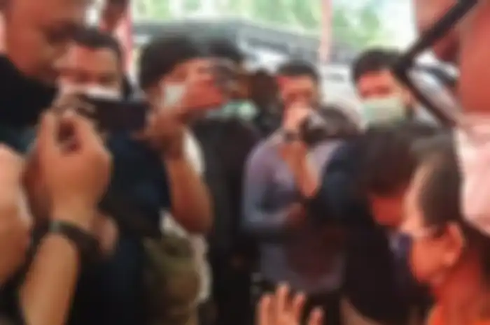 Sukarmi, ART yang ditangkap polisi karena mencuri tujuh jam tangan mewah milik majikannya.