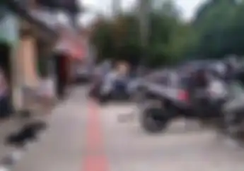 Tepok Jidat! Trotoar Rp 2,7 Miliar di Jl.Sudirman dijadiin Parkir Motor Liar