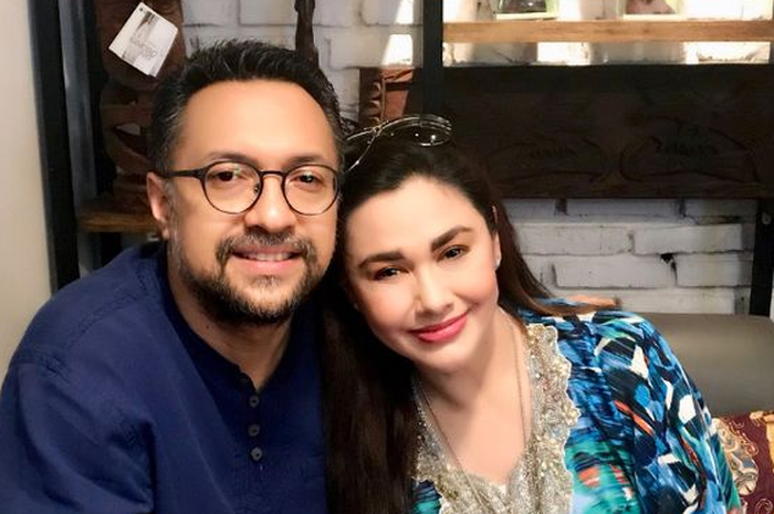 Beda Agama, 16 Tahun Ari Sihasale Temani Nia Zulkarnaen Sahur