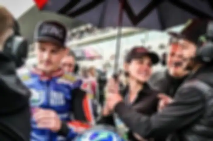 Putus dengan mantan pembalap MotoGP John Hopkins, Nikita Mirzani ungkap karena berbeda agama
