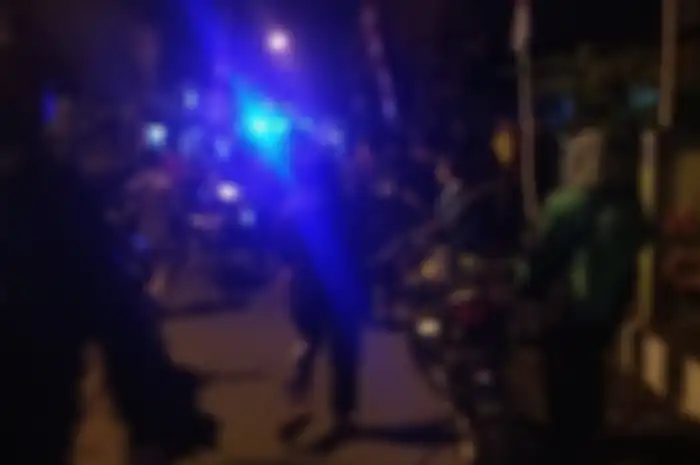 Remaja geber motor knalpot brong tantang warga satu kampung Cicantel, Kecamatan Tamansari, Kota Tasikmalaya, Jawa Barat