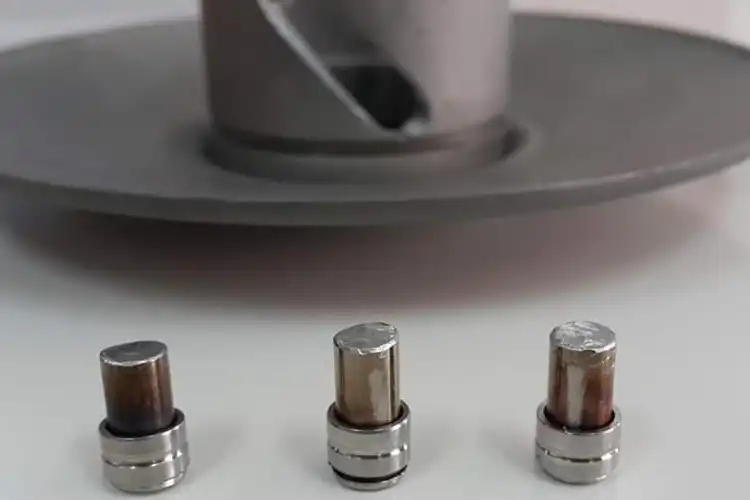 Agar Tarikan Motor Matik Makin Spontan Pasang Roller Pin Guide