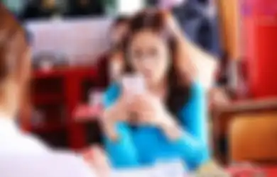 Wajib Tahu, Ini 6 Tata Cara Chat yang Baik dan Sopan Ke Guru dan Dosen