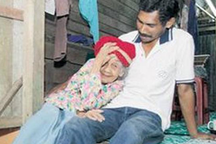 Foto mesra nenek Kundor dan suaminya.