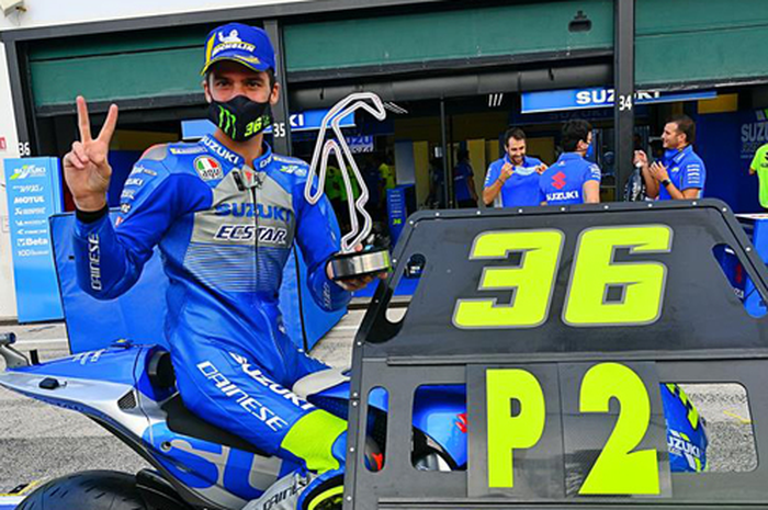 Tanda-tanda nih pembalap MotoGP Joan Mir punya kans kalahkan Valentino Rossi di MotoGP Catalunya 2020, (27/9/2020). Tanda-tanda apaka itu?