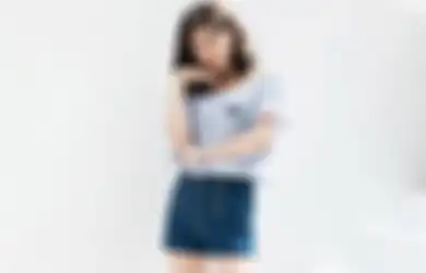 6 Outfit yang Bisa Kita Pakai Supaya Terlihat Lebih 'Approachable'