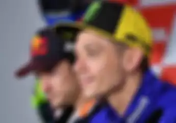 Wow! Sepak Terjangnya Sanggup Bikin Pembalap Sekelas Valentino Rossi Memujinya, Siapa Dia?