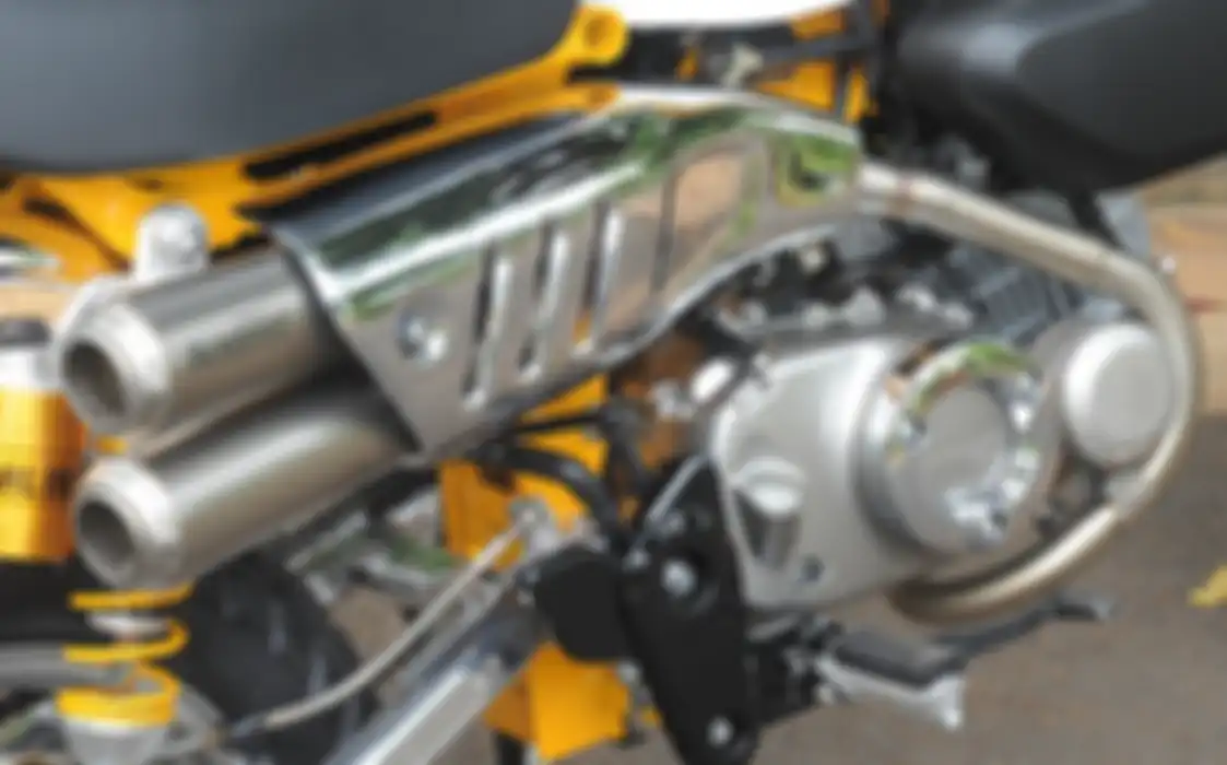 Knalpot Akrapovic full system, dongkrak performa dan tampilan