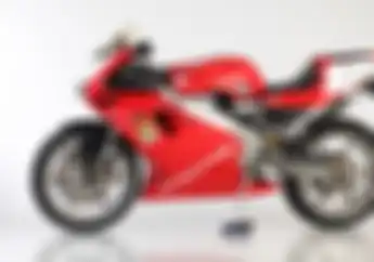Nostalgia Motor 2-Tak Legendaris Bertampang Moge, Ternyata Motor Balap Pertama Valentino Rossi Juga!
