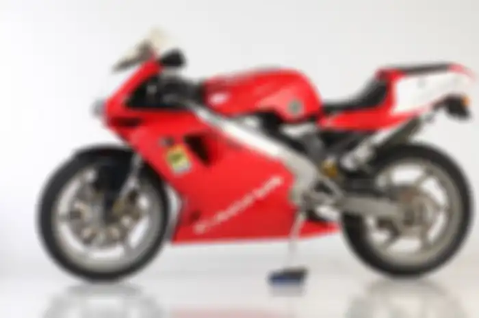 Nostalgia Motor 2-Tak Legendaris Bertampang Moge, Ternyata Motor Balap Pertama Valentino Rossi Juga!