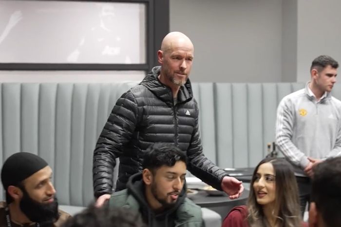 Momen Erik ten Hag datang dalam acara buka bersama Manchester United.