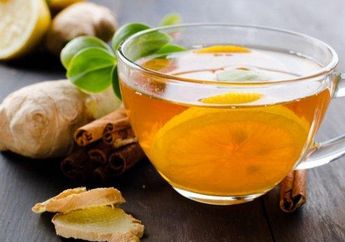 Mulai Sekarang Coba Rutin Minum Air Lemon Hangat Dicampur Jahe Geprek di Pagi Hari, Hal Menakjubkan Inilah yang Nantinya Terjadi Pada Tubuh, Sungguh Ajaib!