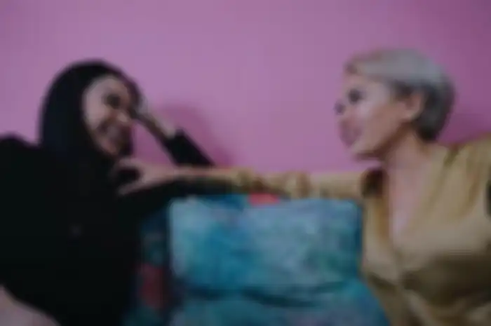 Denise Chariesta dan Nikita Mirzani  