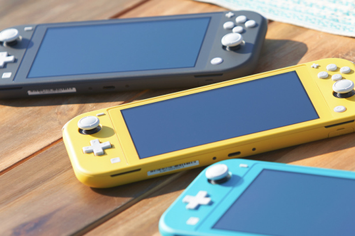 Pre-Order Nintendo Switch Lite Sudah Dibuka Mulai Hari Ini, Sikat!