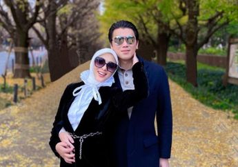 Syahrini Bak Tepis Isu Keretakan Rumah Tangganya, sang Penyanyi Makin Manja dengan Reino Barack, Lihat Aksinya saat Gelendotan dengan sang Suami!