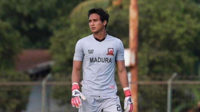 Kiper Madura United, M Ridho 