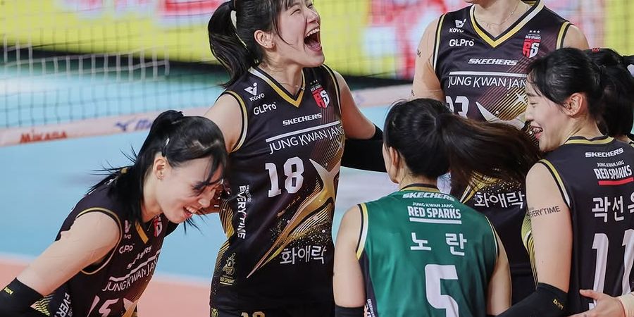 Liga Voli Korea - Pelatih Ko Hee-jin Tak Bisa Tak Puji Middle Blocker Cantik Red Sparks