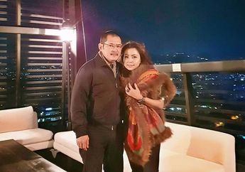 Ngaku Sedih dan Sakit Hati Lihat Kondisi Indonesia Sekarang Padahal Baru Saja Tumpengan Demi Rayakan Ulang Tahun Perkawinan, Mayangsari Sodorkan Tips untuk Melupakan Rasa Kejenuhannya: Semoga Tabah..