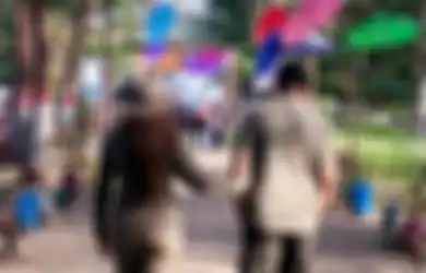 Putar Balik Nikahi Mantan Usai Suami Meninggal, Pasangan Selebriti Ini Tetap Adem Ayem Setelah 18 Tahun Menikah hingga Rela Santap Makanan Merakyat Ini Sepiring Berdua