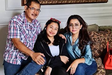 Keluarga Mayangsari dan Bambang Trihatmodjo.