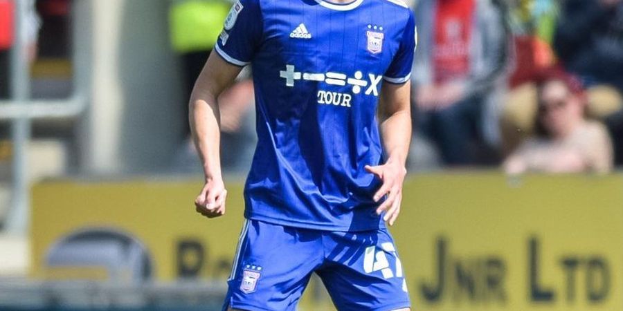 Ipswich Town vs Wigan - Menilik Peluang Elkan Baggott Starter Lagi