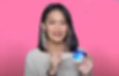 Bikin Kesan Glossy Ombre Lips dengan Vaseline Petroleum Jelly. Mudah!