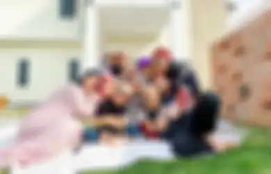 5 Kegiatan Asyik Bareng Keluarga Buat Malam Tahun Baru di Rumah Aja!