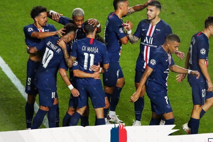 Selebarasi pemain Paris Saint-Germain usai menang atas RB Leipzig laga semifinal Liga Champions di Estadio da Luz, Portugal, Selasa (18/8/2020) atau Rabu dini hari WIB. 